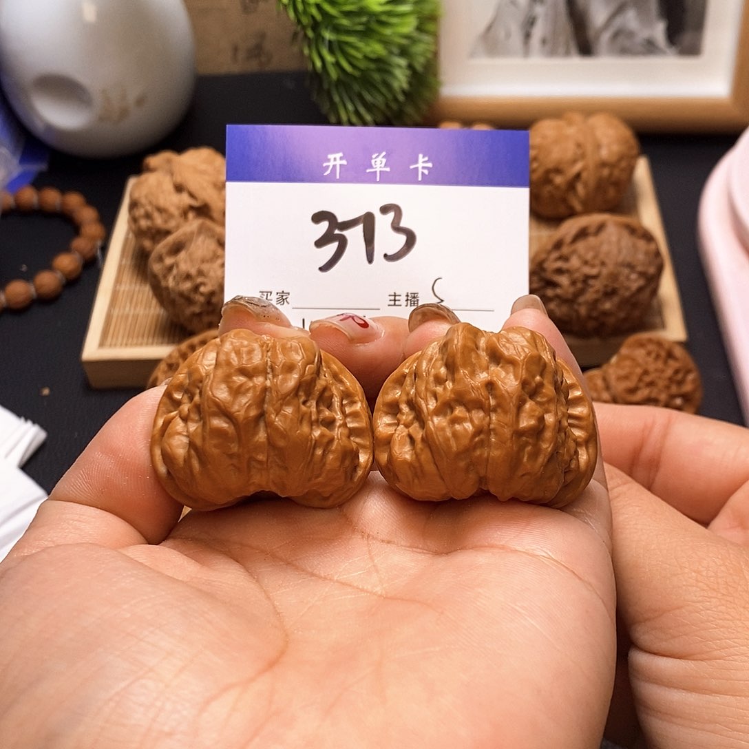 桃核吊坠蛤蟆头38有修s