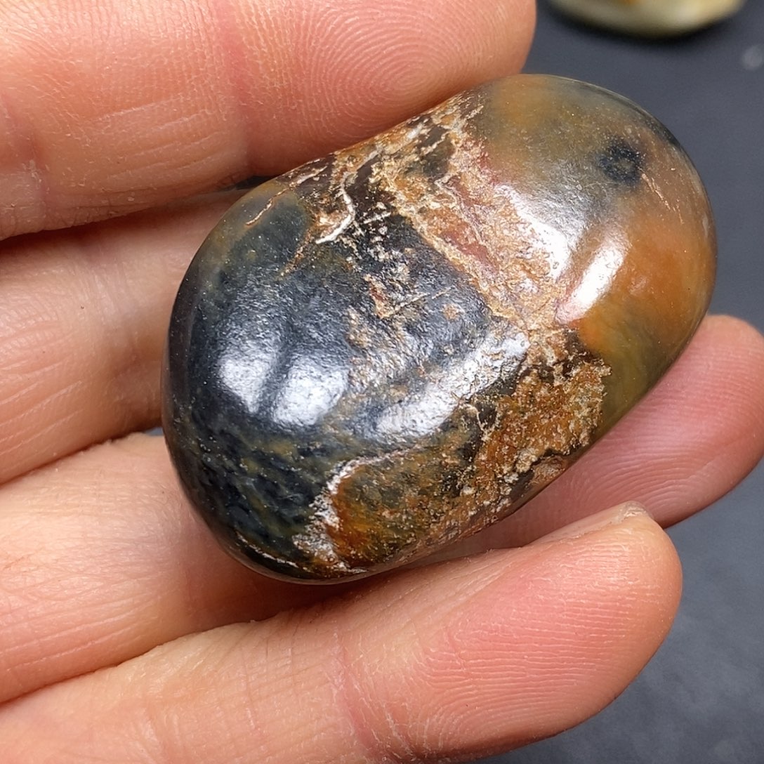 和田玉未镶嵌珠宝奇石