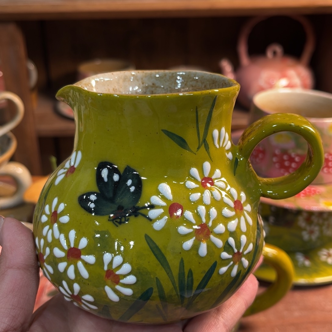 瓷片红红火火过大年