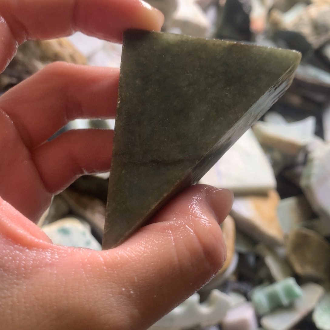 翡翠颈饰未镶嵌缅甸翡翠