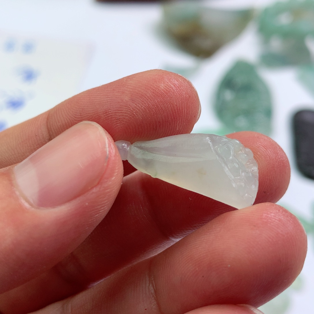 定制翡翠未镶嵌包工