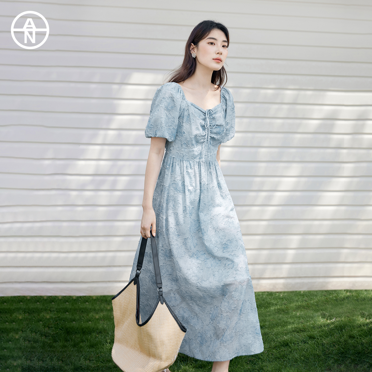 AN大码女装蓝色度假风连衣裙夏季微胖mm法式超好看泡泡袖仿牛仔裙