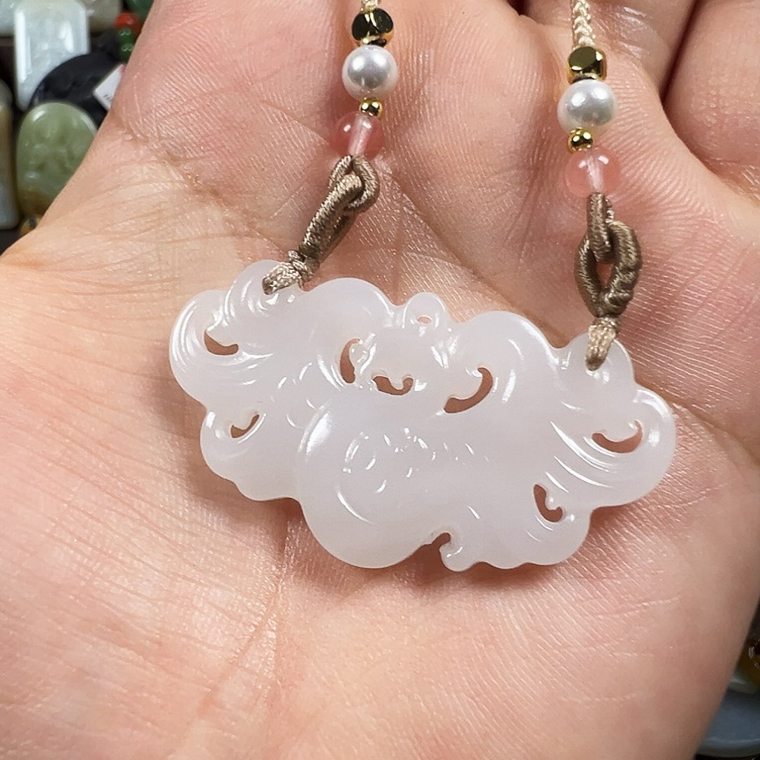 和田玉未镶嵌颈饰