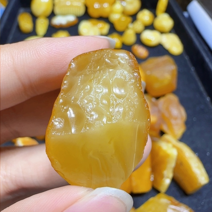 定制琥珀未镶嵌蜜蜡