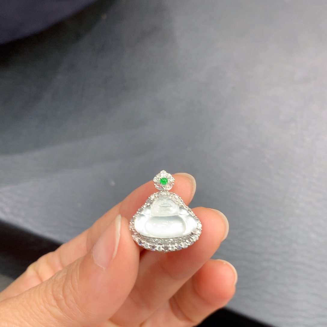 吊坠(不含链)18K金镶嵌翡翠