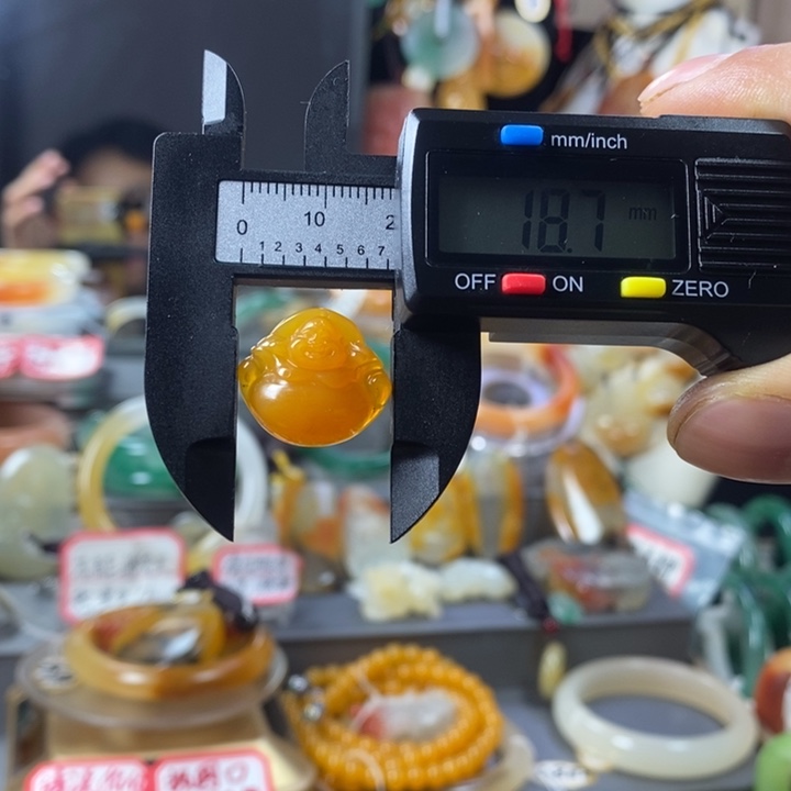 石英质玉（黄龙玉）合金手镯
