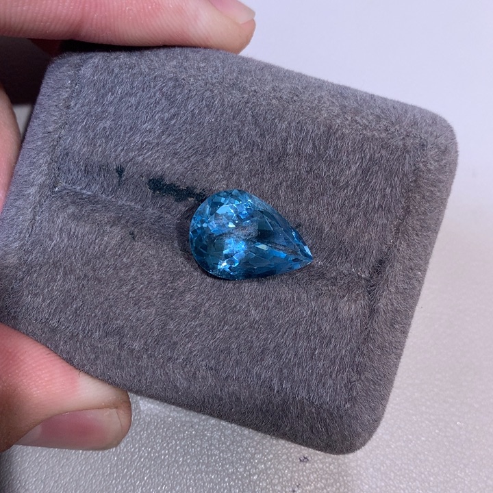 托帕石裸石未镶嵌11克拉