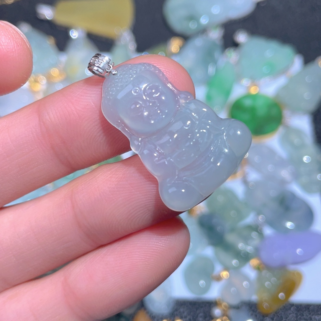 翡翠颈饰18K金镶嵌翡翠