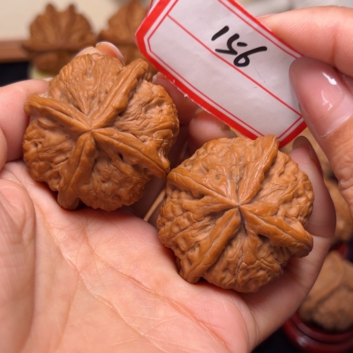 吊坠文玩核桃43大尺炫龙凹底正四棱156