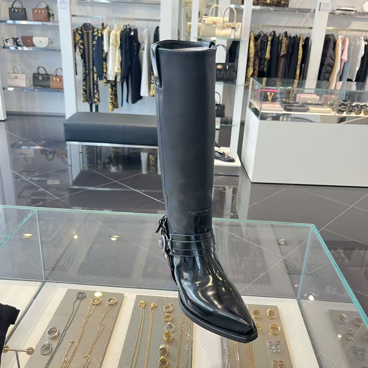 未使用 VERSACE/范思哲 女鞋美杜莎尖头机车长筒靴靴子时尚