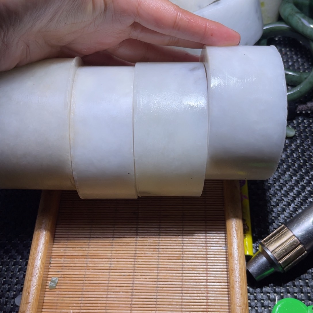 未镶嵌和田玉车挂玉**缘