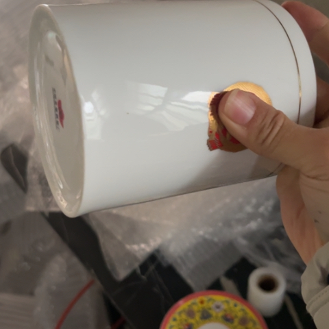 瓷其他笔筒一个陶瓷