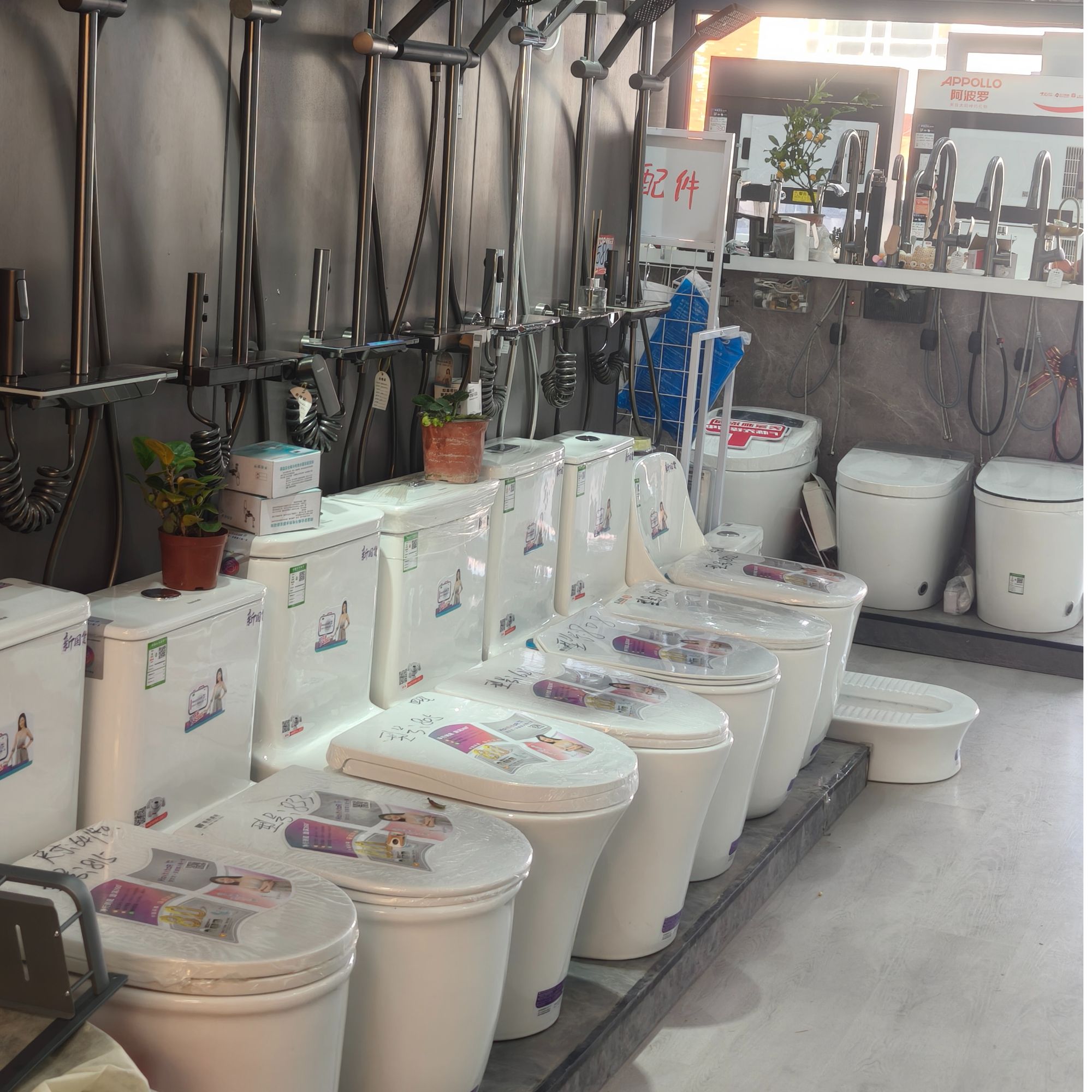 家用抽水马桶炫冲虹吸式防臭节水坐便器卫生间坐厕坐便器马桶