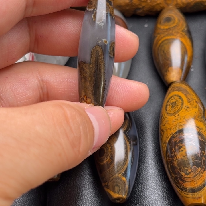 天***堂石英岩玉合金颈饰