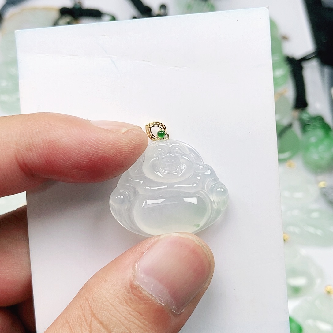 瞻****翡翠未镶嵌吊坠(不含链)