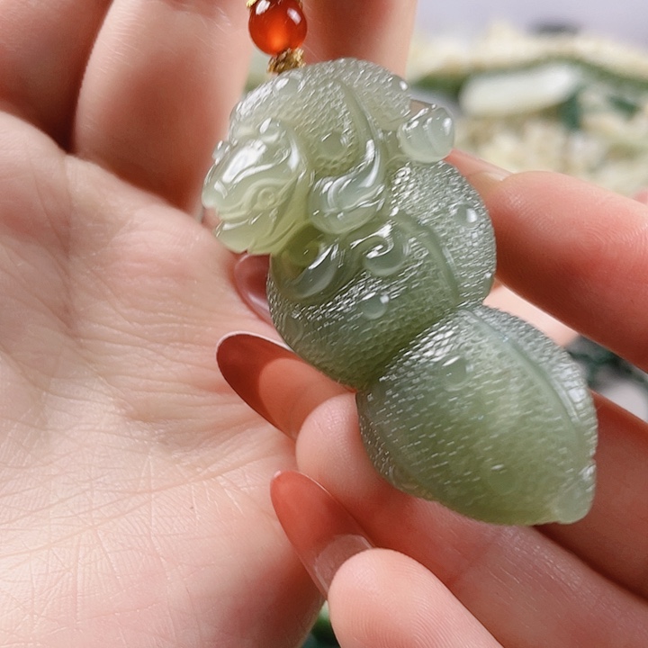 未镶嵌和田玉挂件