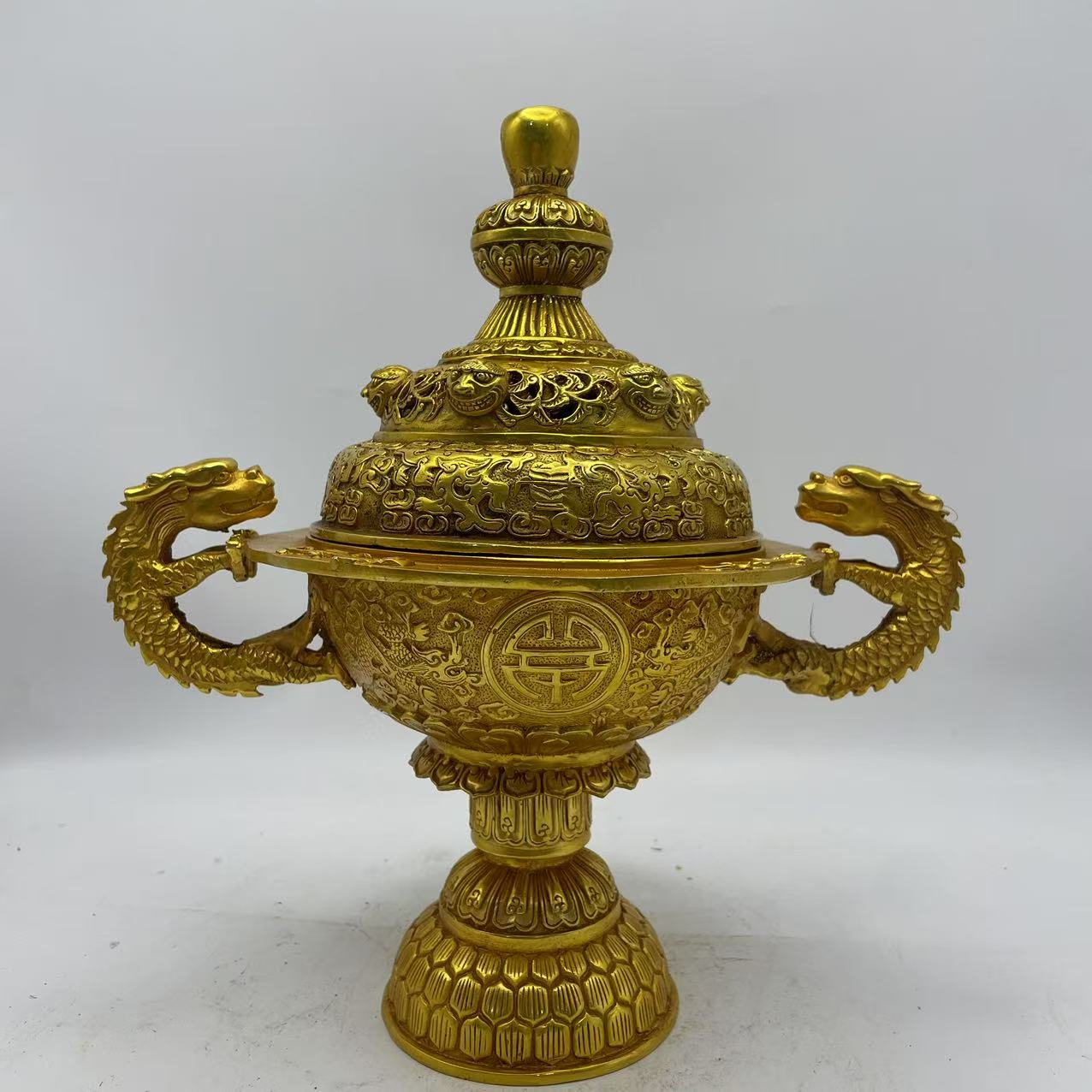 JY134/YY 双龙盘鼎/摆件