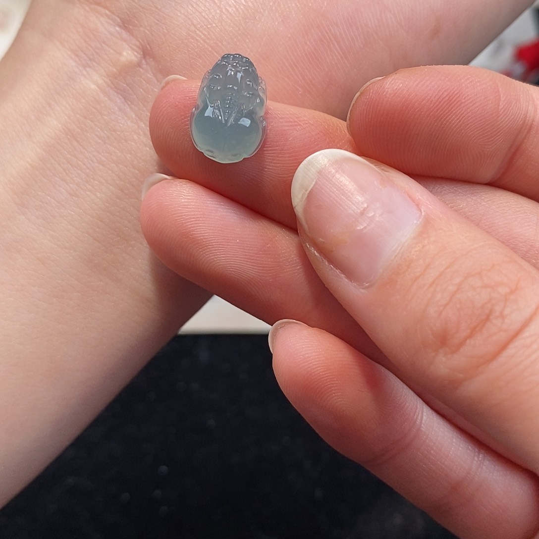 翡翠颈饰未镶嵌天然翡翠