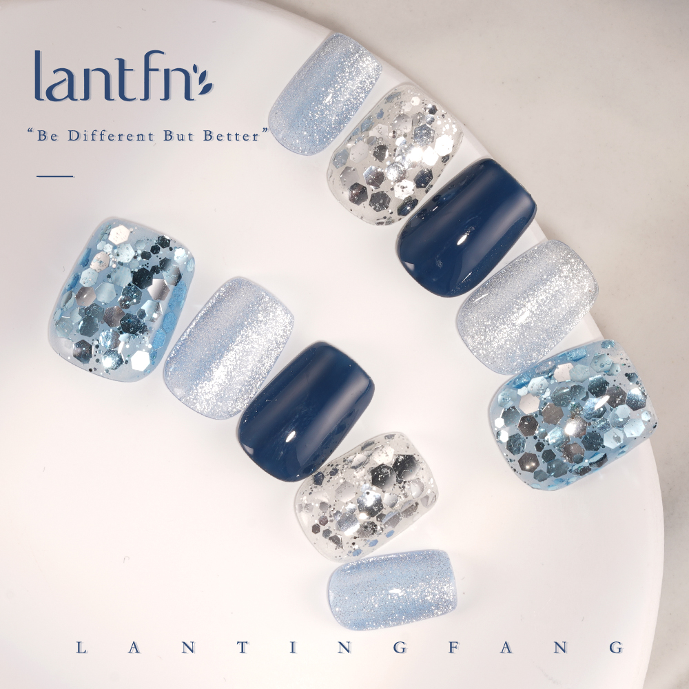 兰廷坊原创【那不勒斯湾】纯手工穿戴甲轻奢蓝色亮片显白高级新年甲