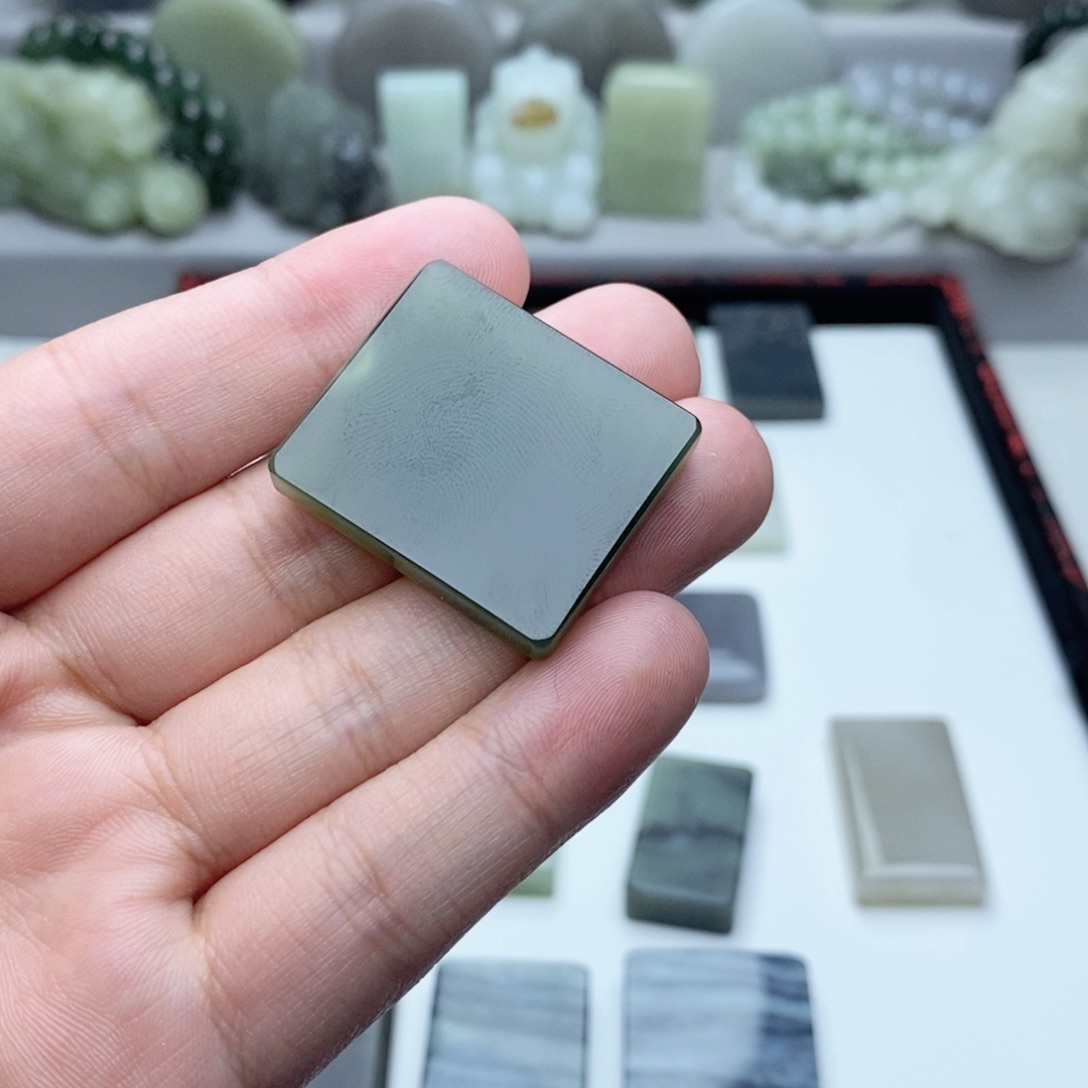 和田玉颈饰未镶嵌温****l