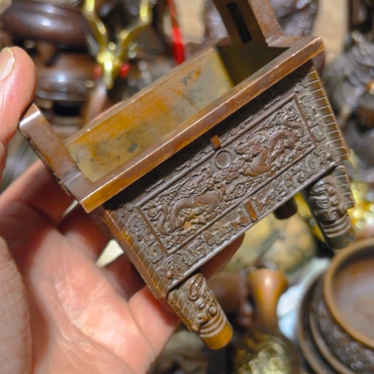 正常发货 铜的。全清了一件不留