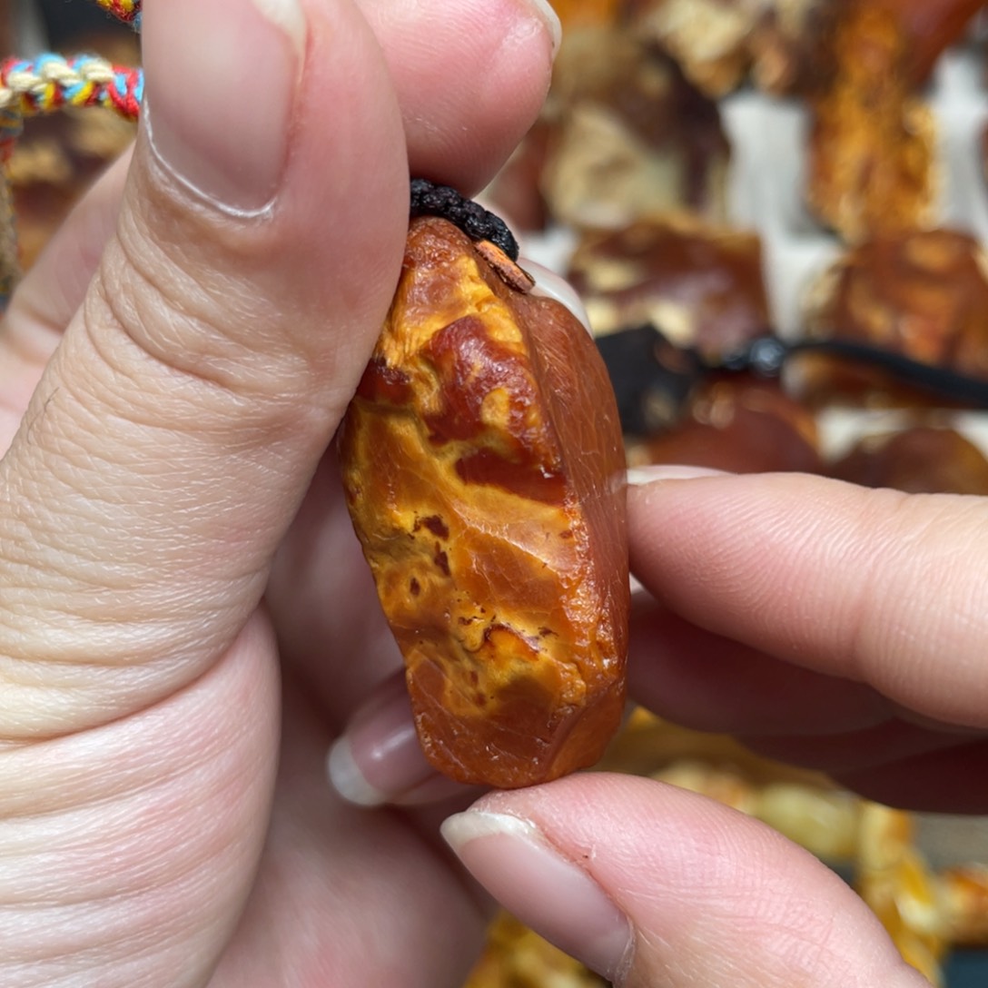 蜜蜡珠宝奇石未镶嵌