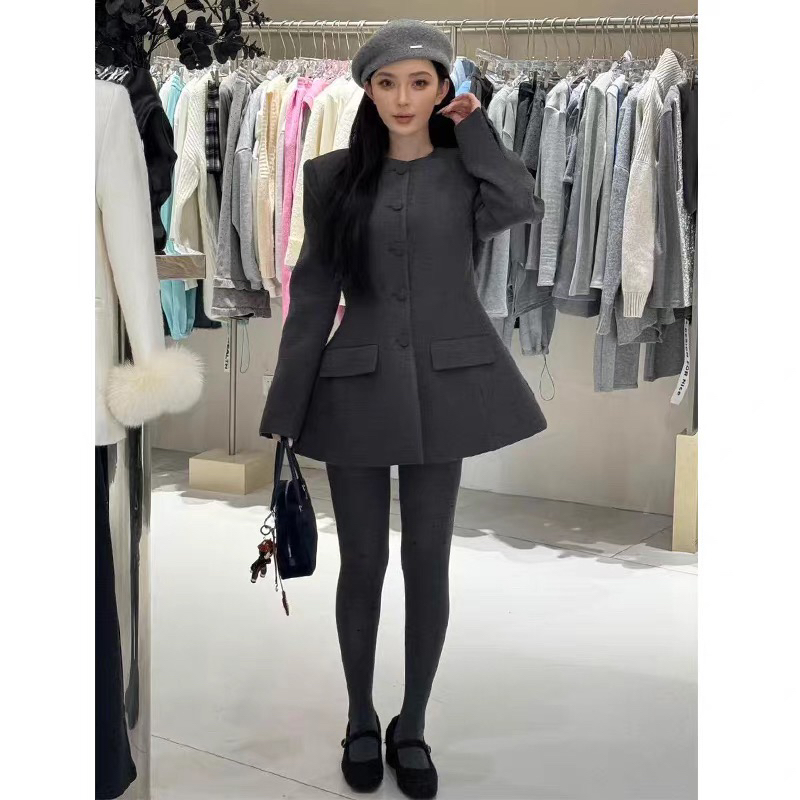 【奶糖】~复古气质沙漏腰大衣2025秋冬收腰显瘦单排扣圆领毛呢外套