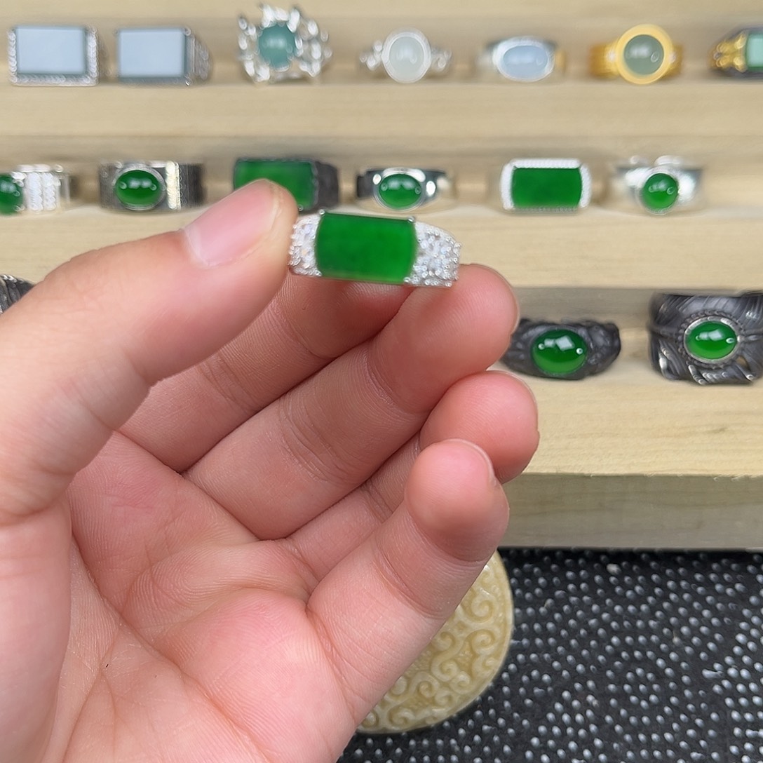 ****糖翡翠银S925镶嵌戒指