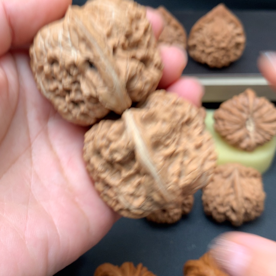 文玩核桃吊坠门墩