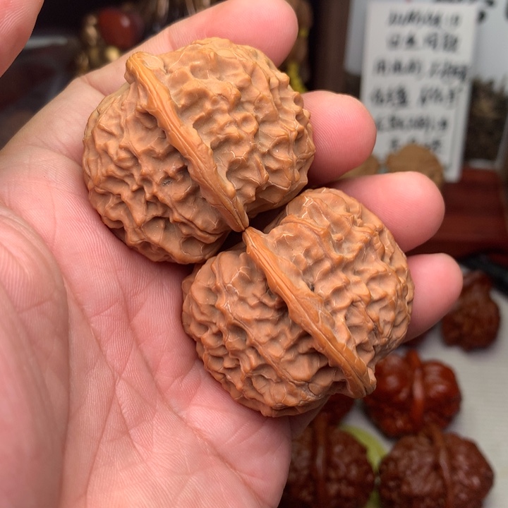 文玩核桃把件金麒麟