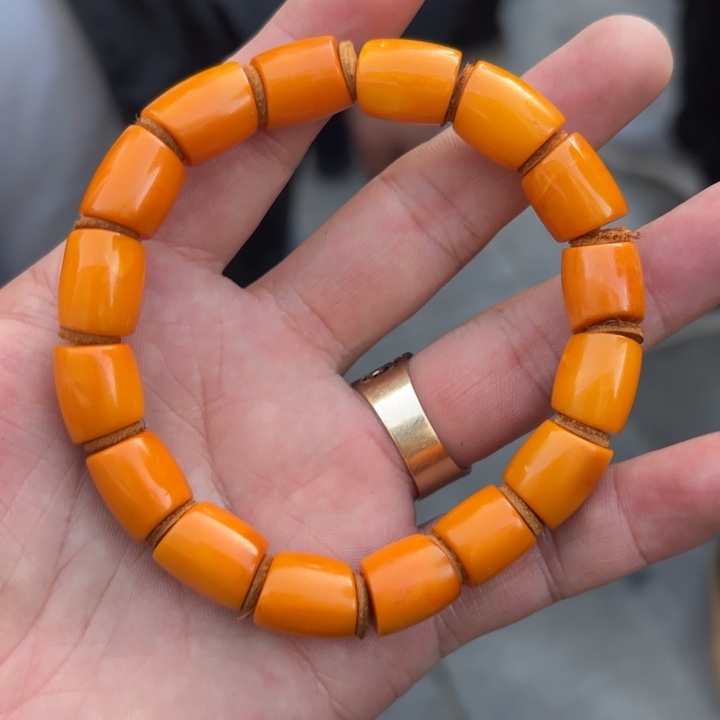 未镶嵌蜜蜡手链好看