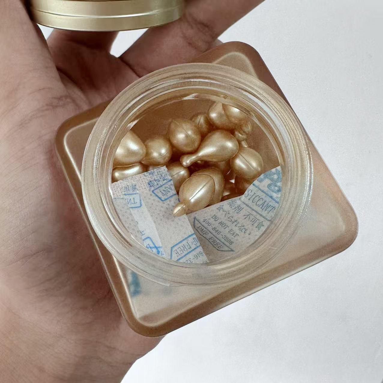 人参抗皱胶囊精油【效期28年】