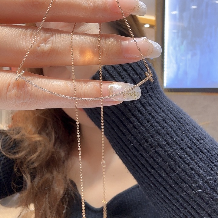 钻石项链18K金镶嵌超大微笑