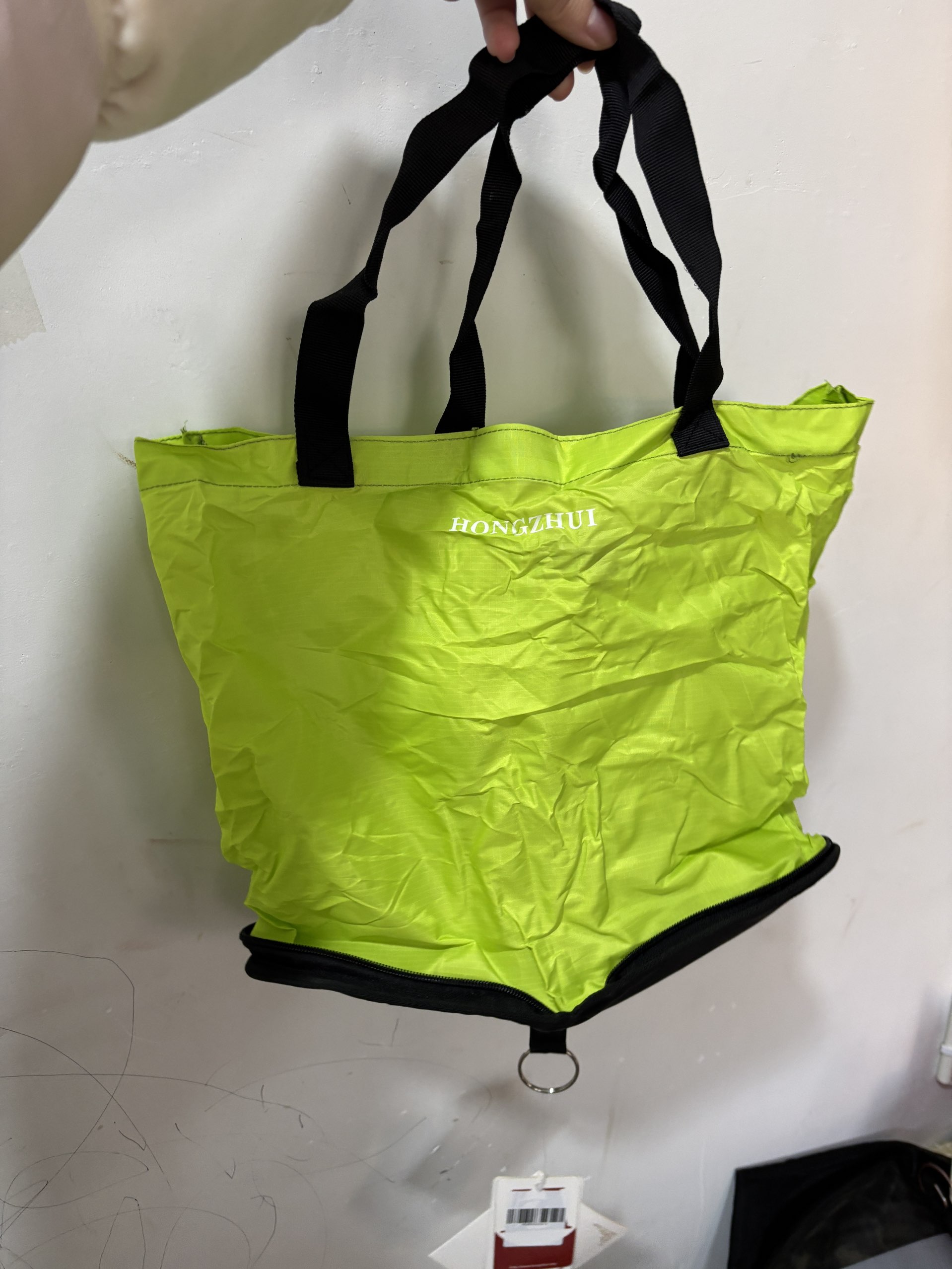 颜色随机折叠购物袋