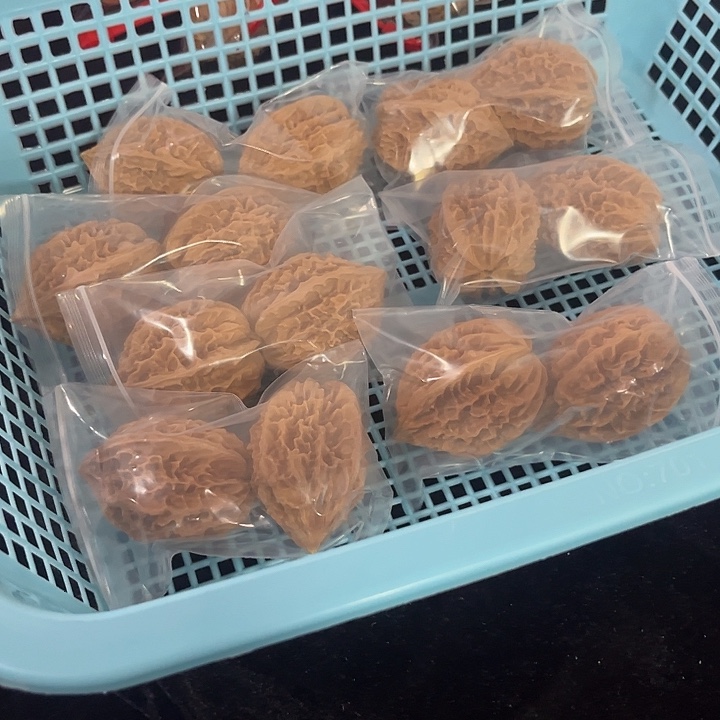 寻***泉把件文玩核桃43左右瑕疵练手招财鼠，七对，朋友福利！