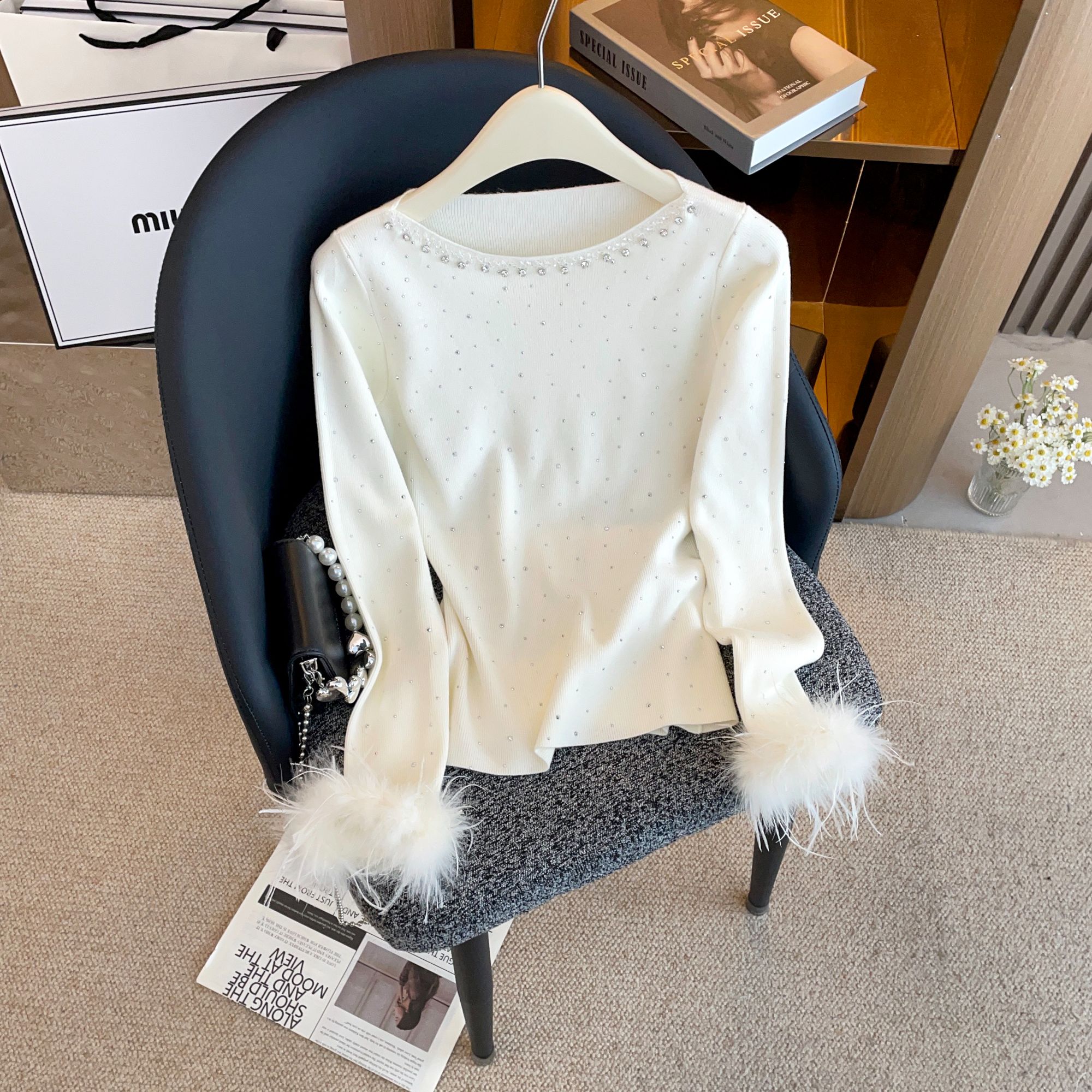 轻奢高端女装2025冬季新款珍珠设计感重工修身显瘦打底针织DY9714
