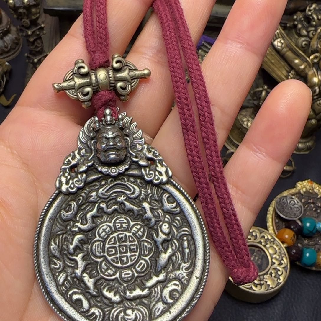 正***晶泥塑藏传牌子……藏传牌子