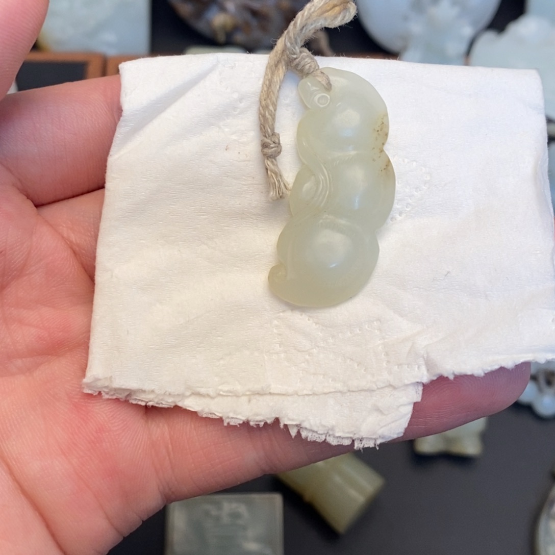 和田玉挂件未镶嵌阿****豆