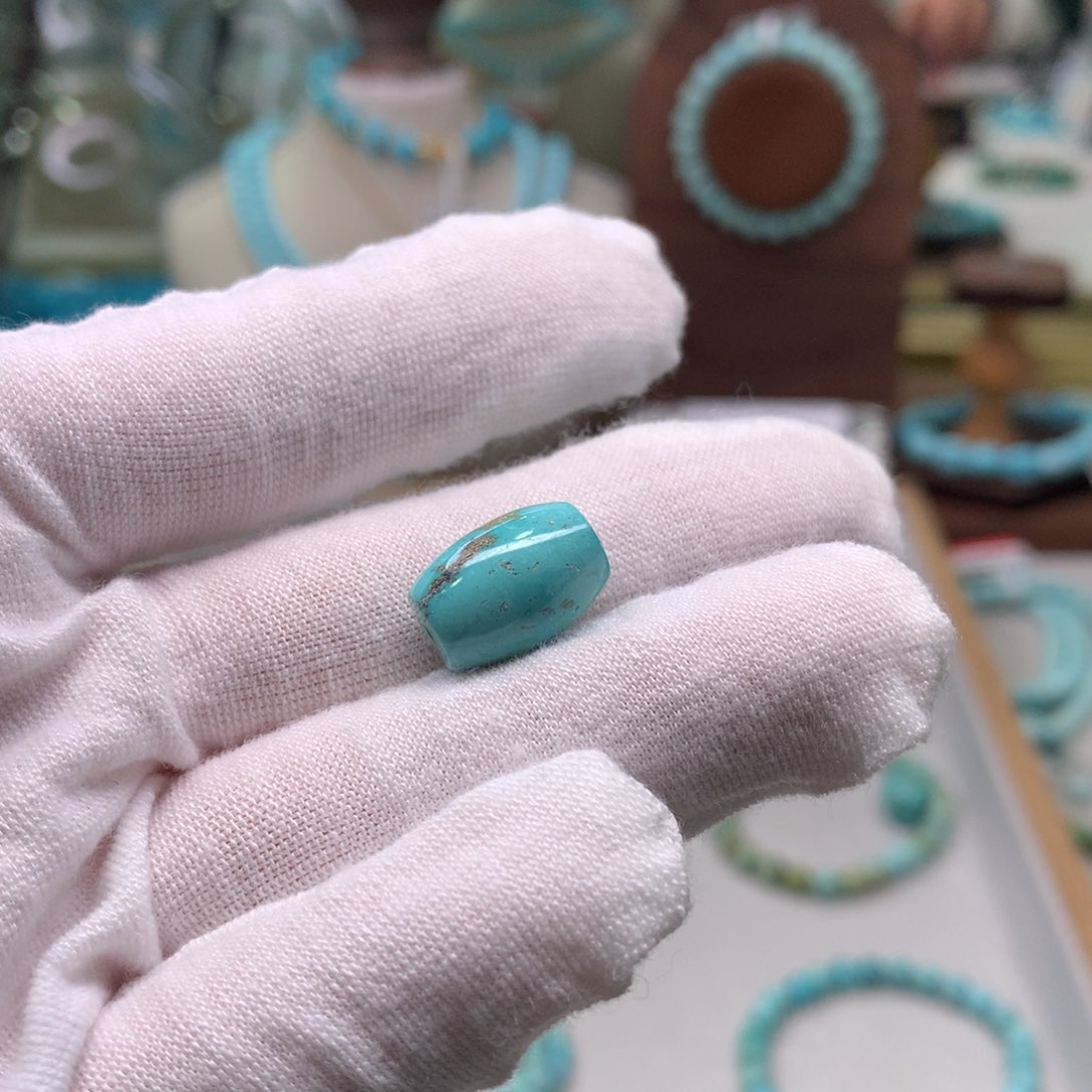 绿松石配饰未镶嵌