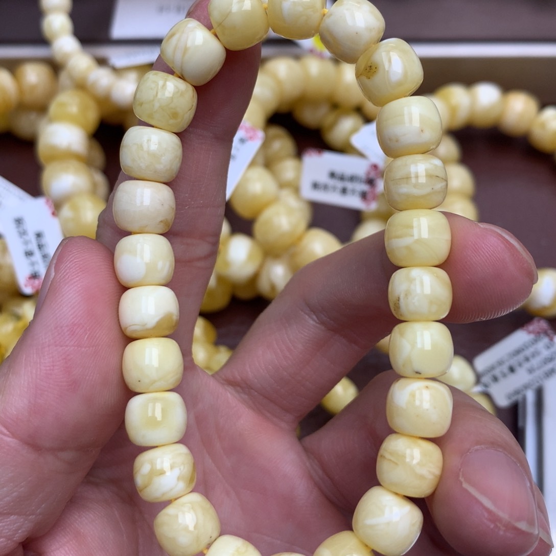 琥珀未镶嵌珠宝奇石3