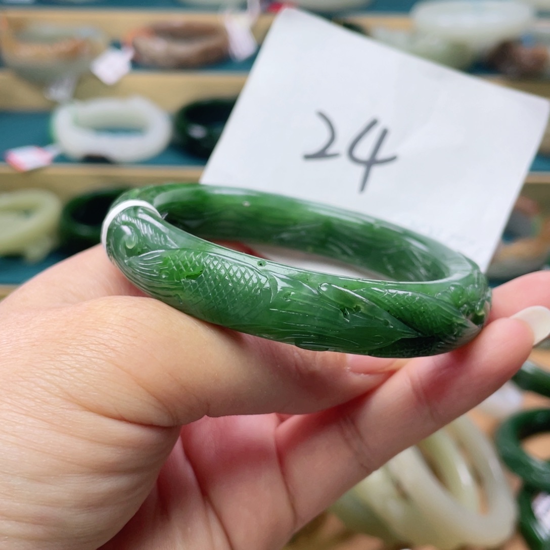 未镶嵌手镯和田玉圈口58