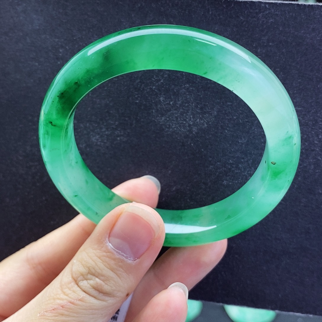 石英质玉未镶嵌手镯