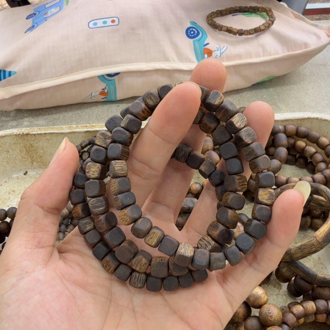 沉香碎屑沉香单圈大方糖6克多样性发一