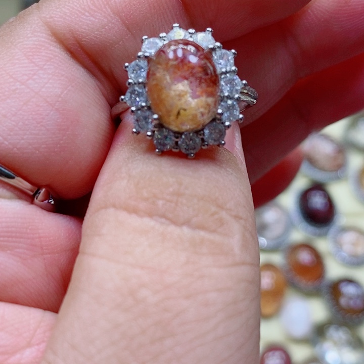 未镶嵌颈饰水晶水晶