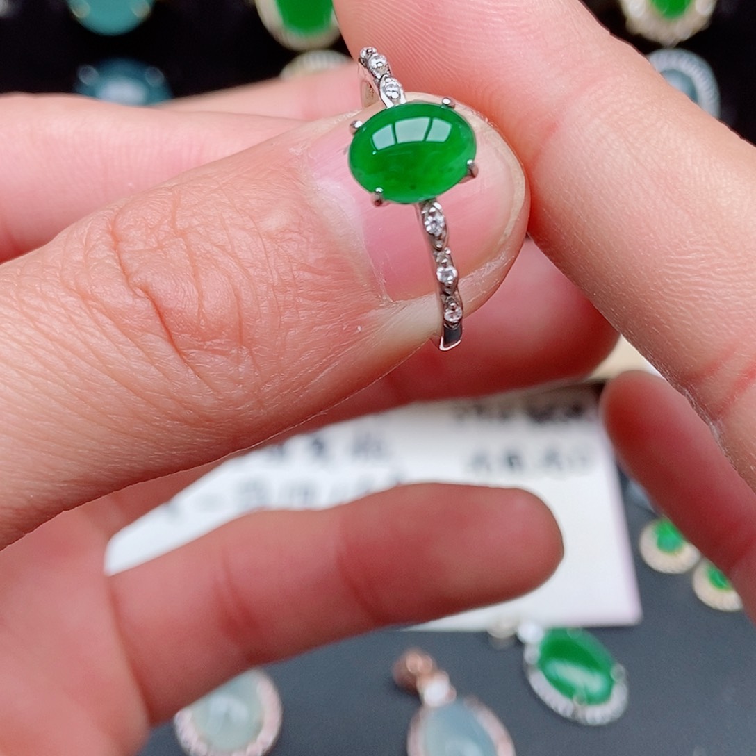 翡翠戒指银S925镶嵌0844685