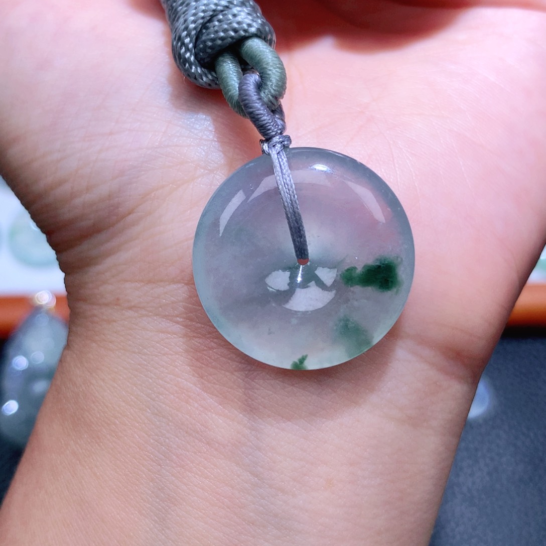 翡翠未镶嵌颈饰扣子