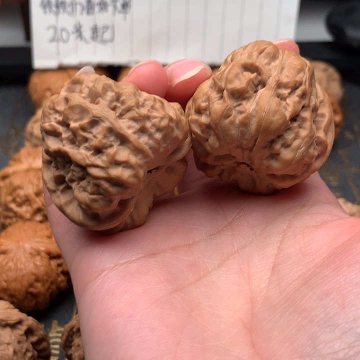 文玩核桃吊坠核桃