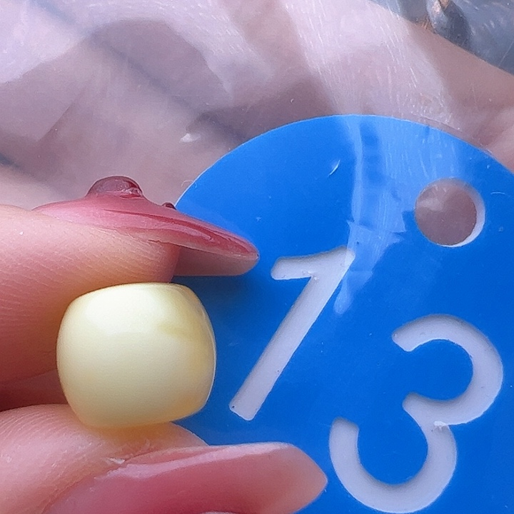 蜜蜡裸石未镶嵌9.8mm 直切
