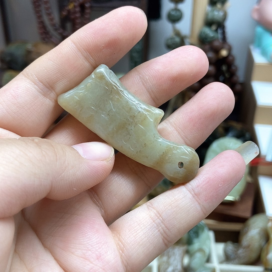 岫岩老玉（透闪石质玉）把件未镶嵌