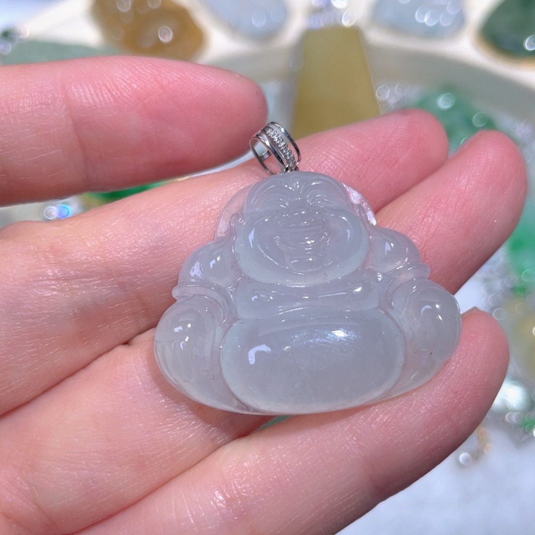 翡翠颈饰18K金镶嵌翡翠